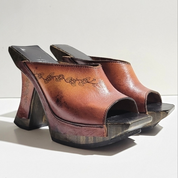 JOHN FLUEVOG Ken Rice Rare Jane Couture Vog Size 5 - Picture 1 of 16
